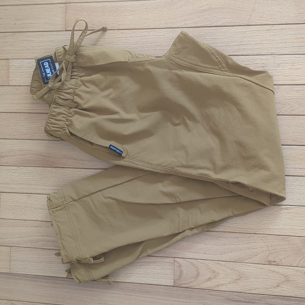 Coalatree trailhead pants- size small slim in sand/gold